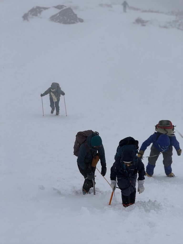 谷川岳　吹雪