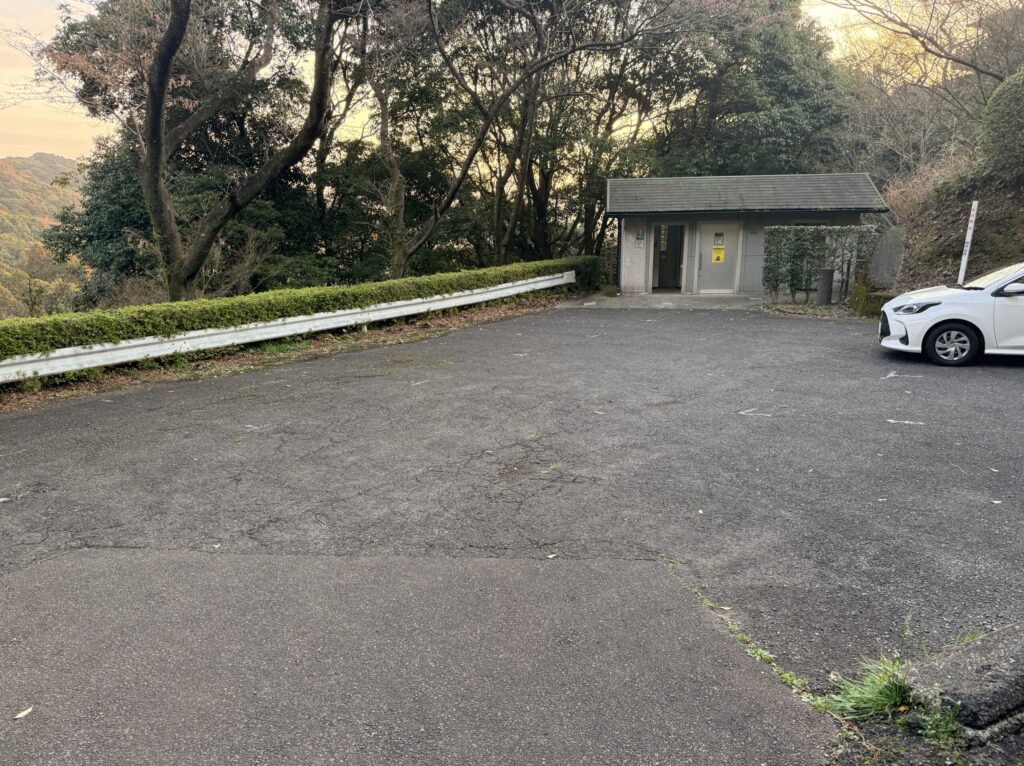 黒髪山 乳待坊展望台公園 駐車場