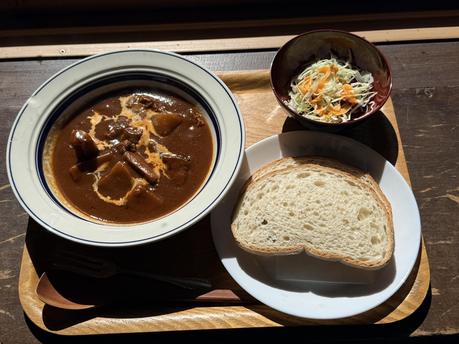黒百合ヒュッテ ビーフシチューセット 1700円