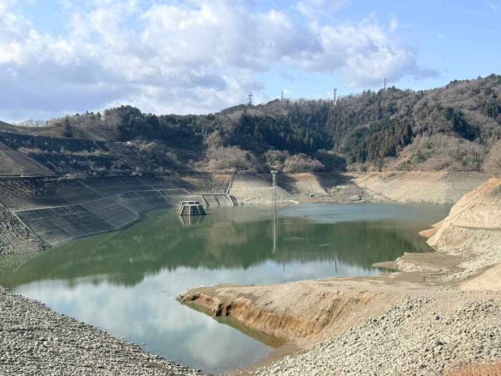 城山湖 湖畔 間近 初めて 南高尾