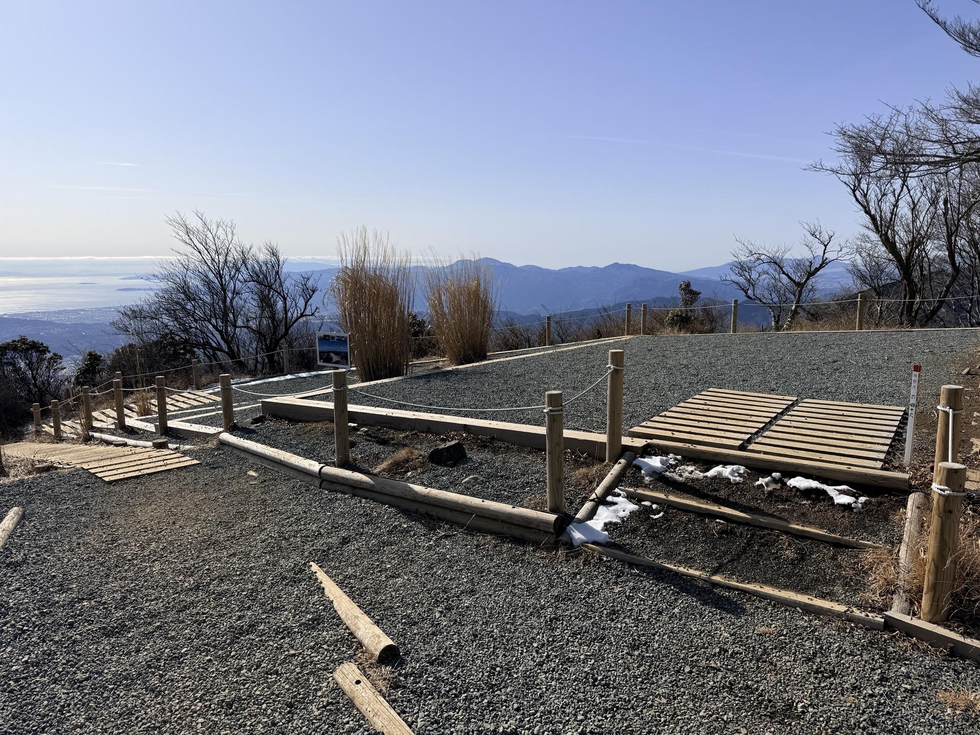 新大日小屋跡地 更地に整備された休憩スポット
