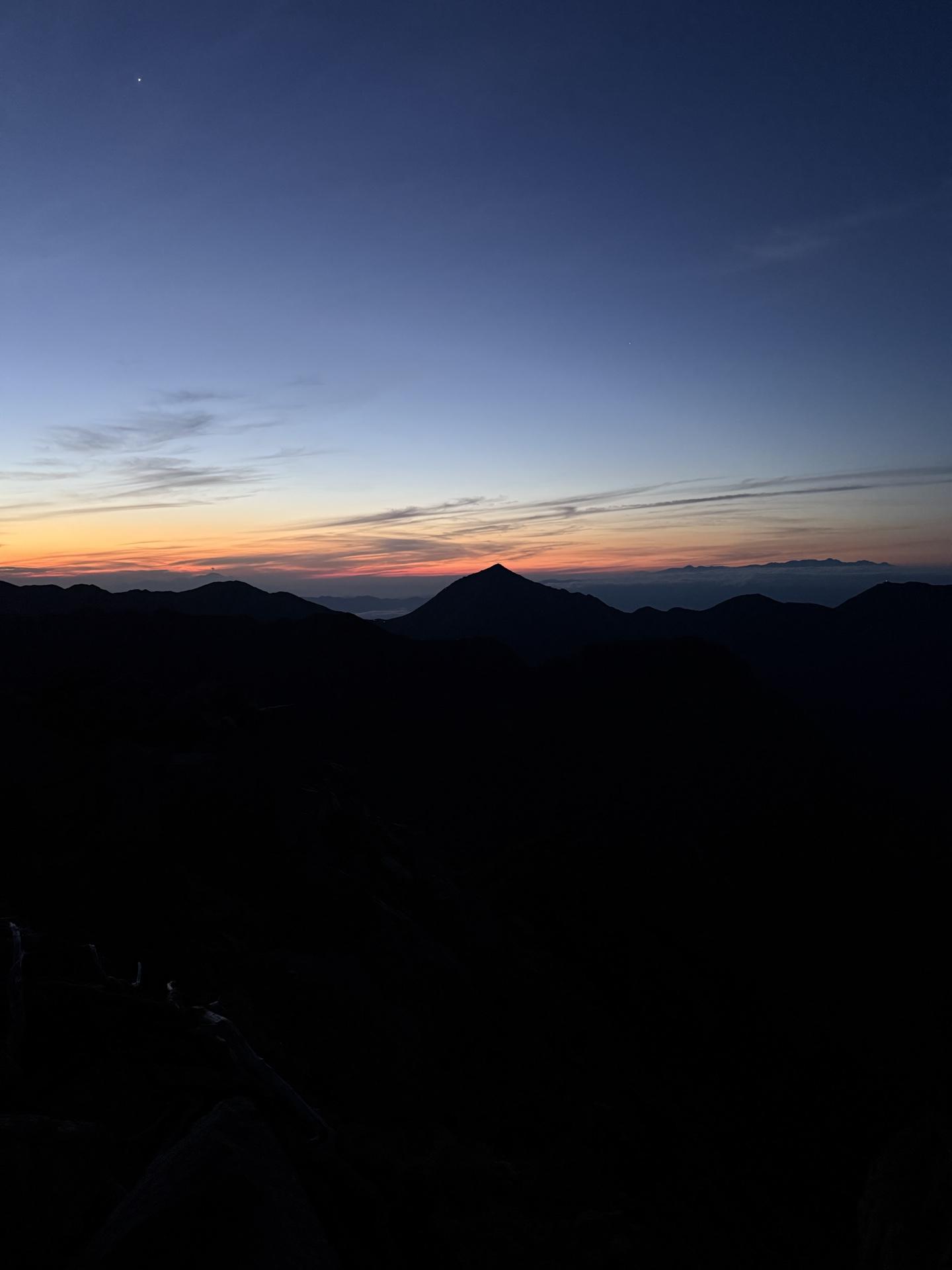 常念岳 夜明け前
