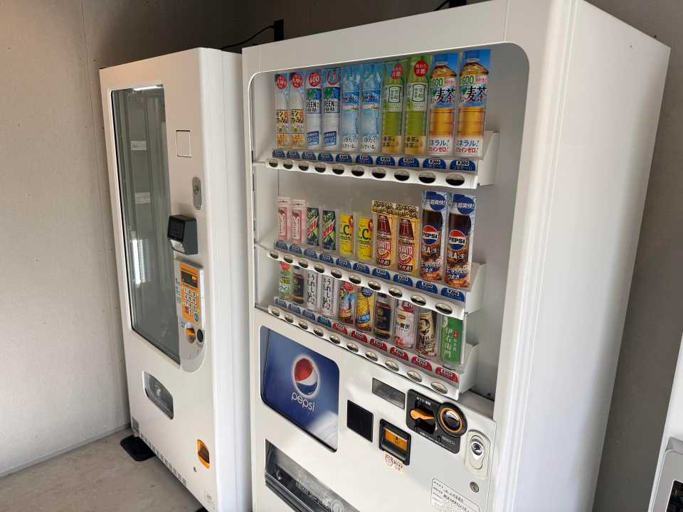 鳩待峠駐車場のドリンク自販機