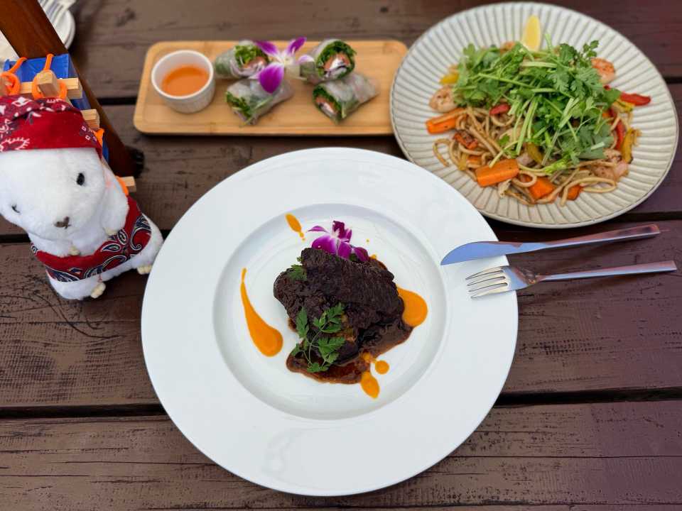 これ全部食べるシリーズ 山小屋のレベルを凌駕