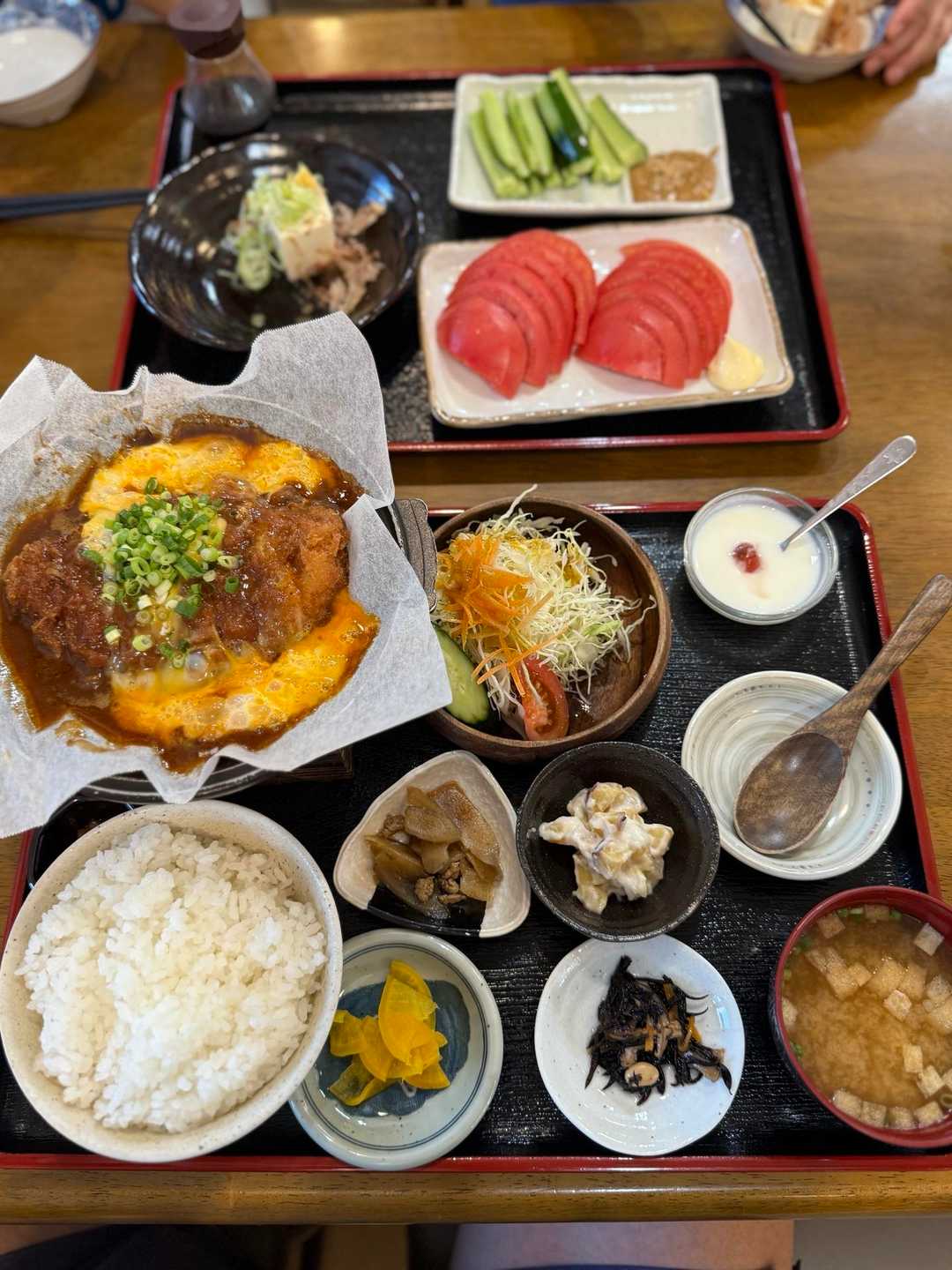 味噌煮カツ定食の実物
