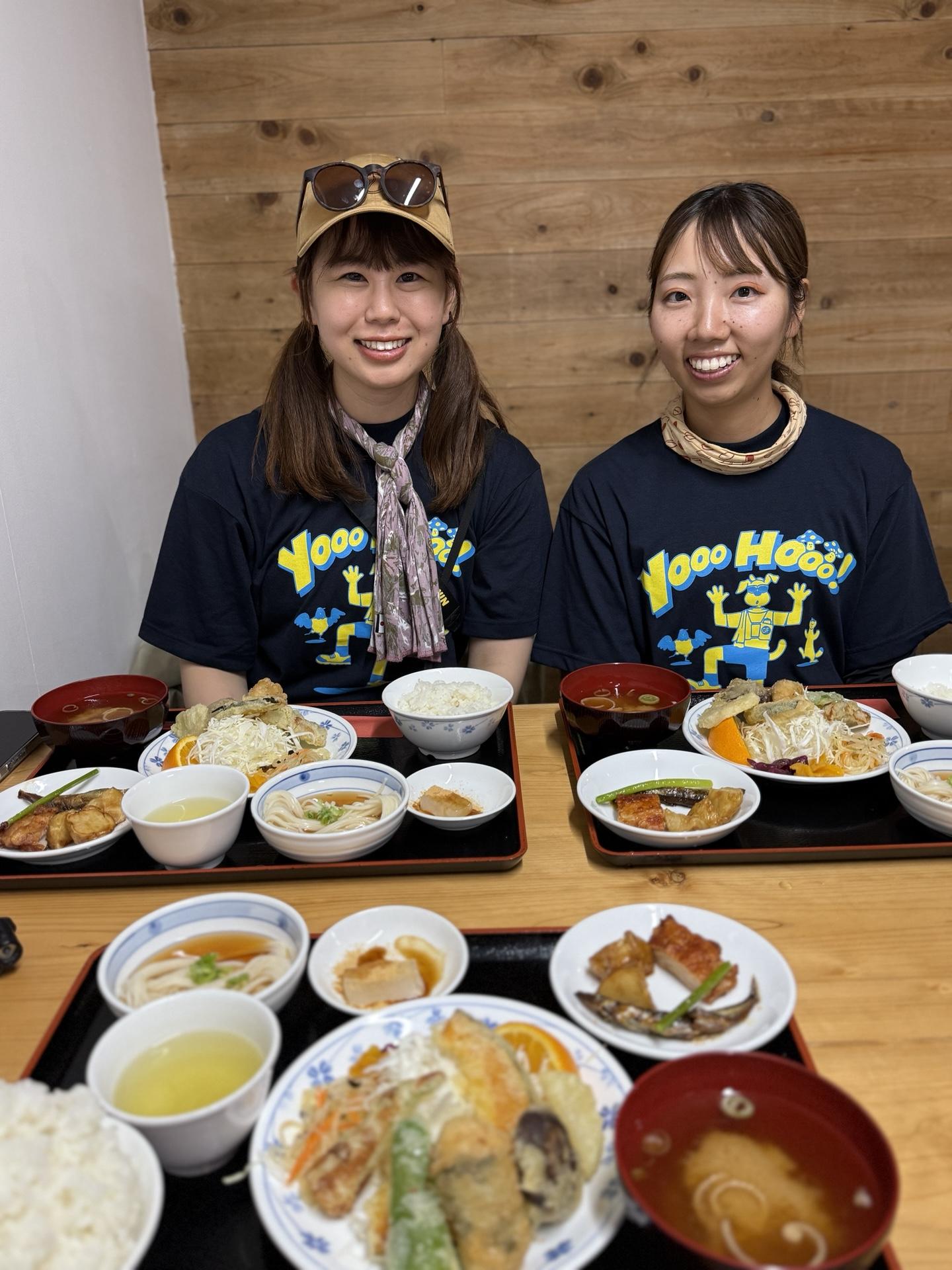 夕食シーン