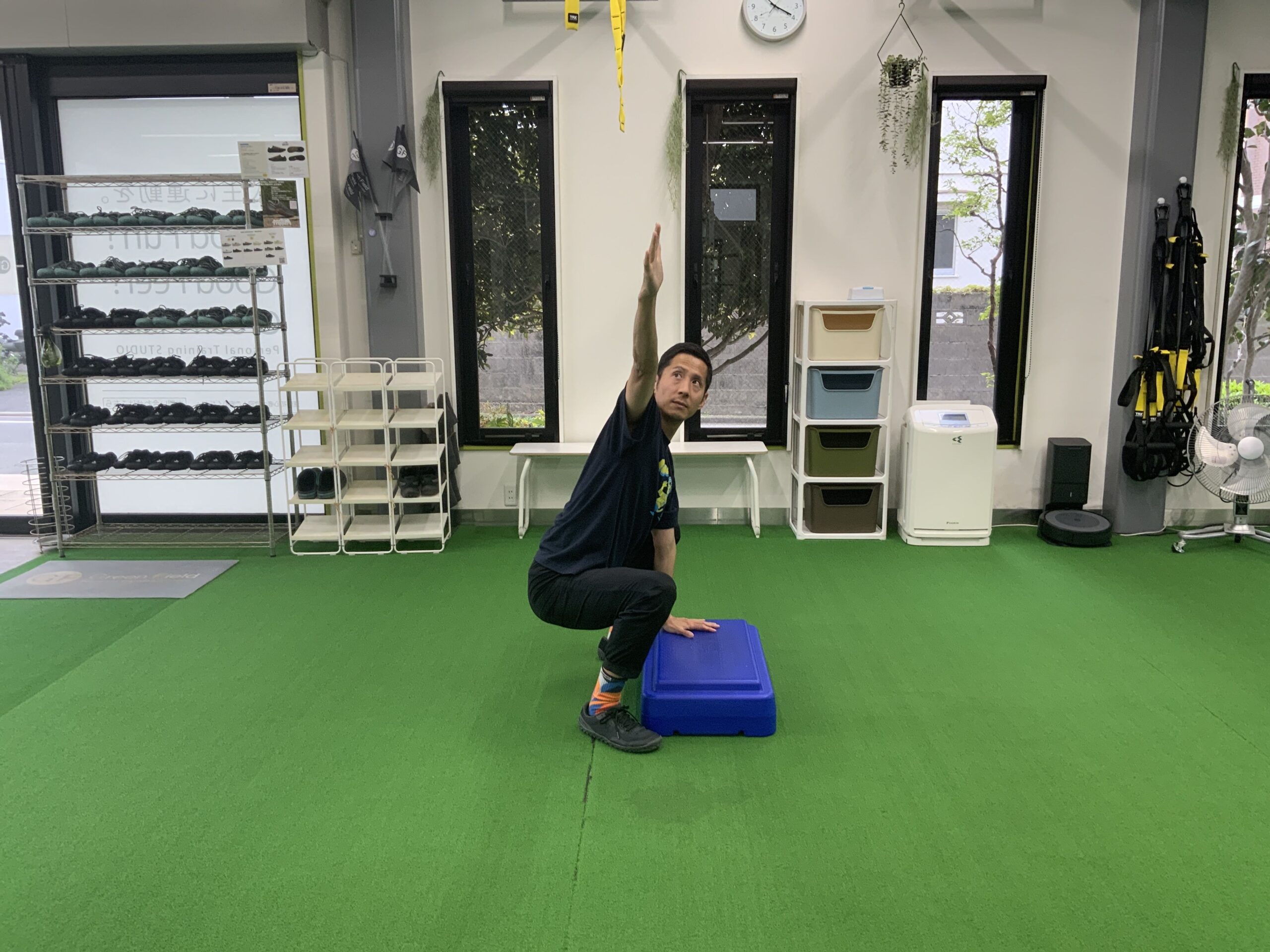 Squat Sequence フォーム4