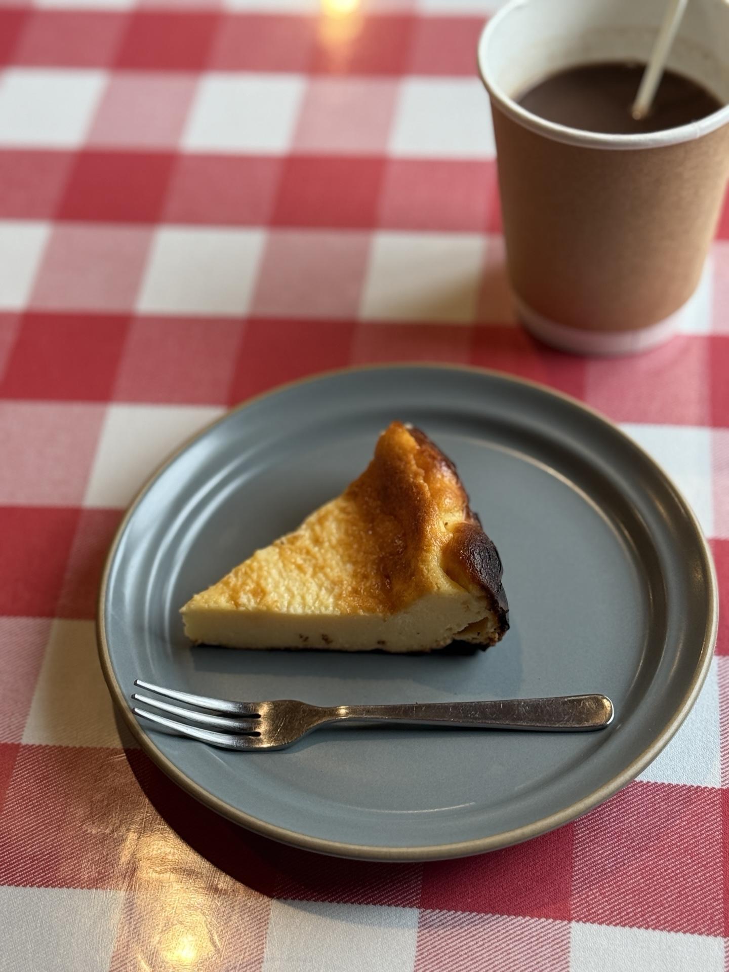 ヒュッテ大槍 バスク風チーズケーキ