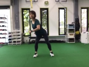 Rotational Side Lunge フォーム1