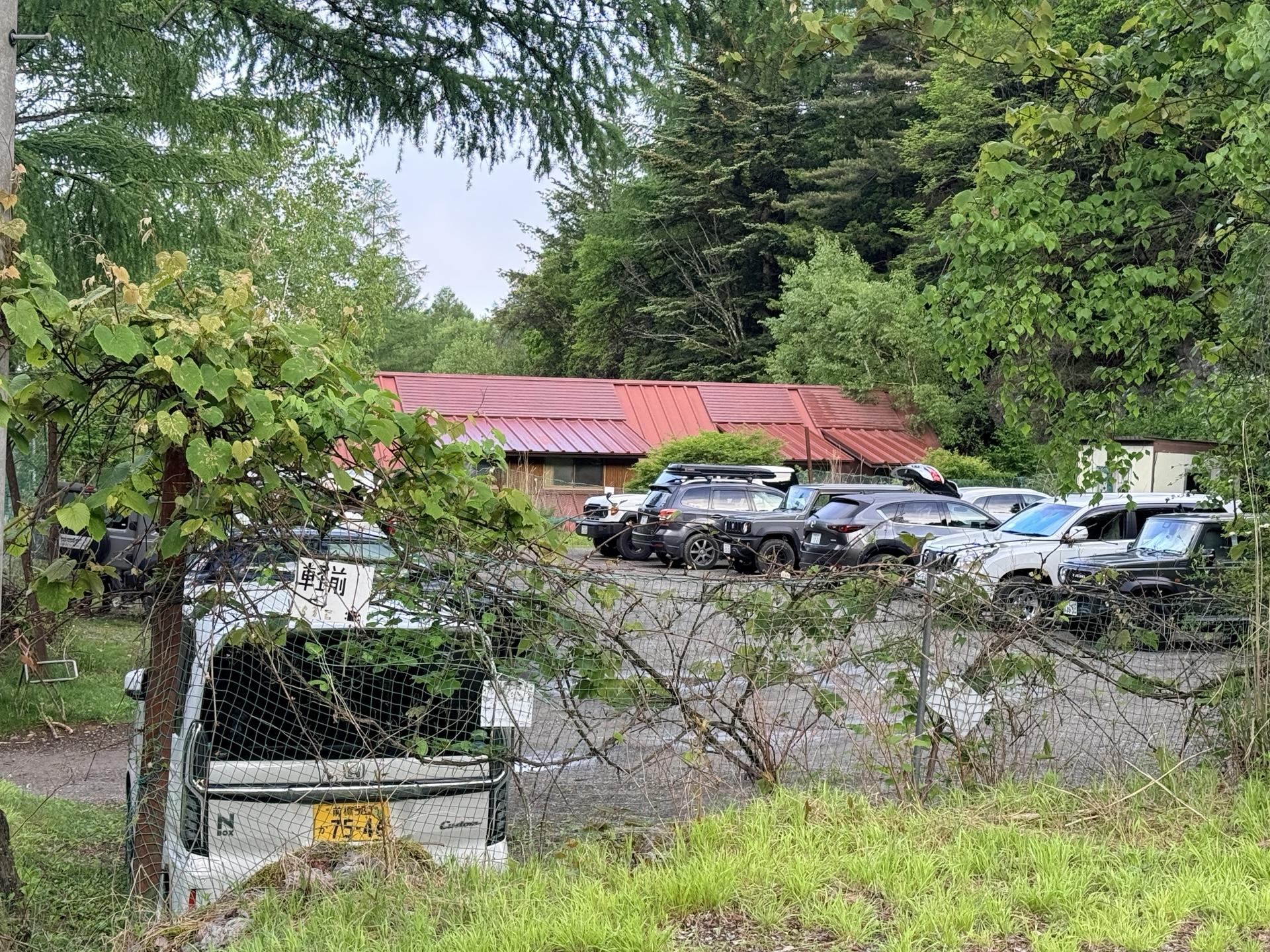 赤岳 赤岳山荘駐車場