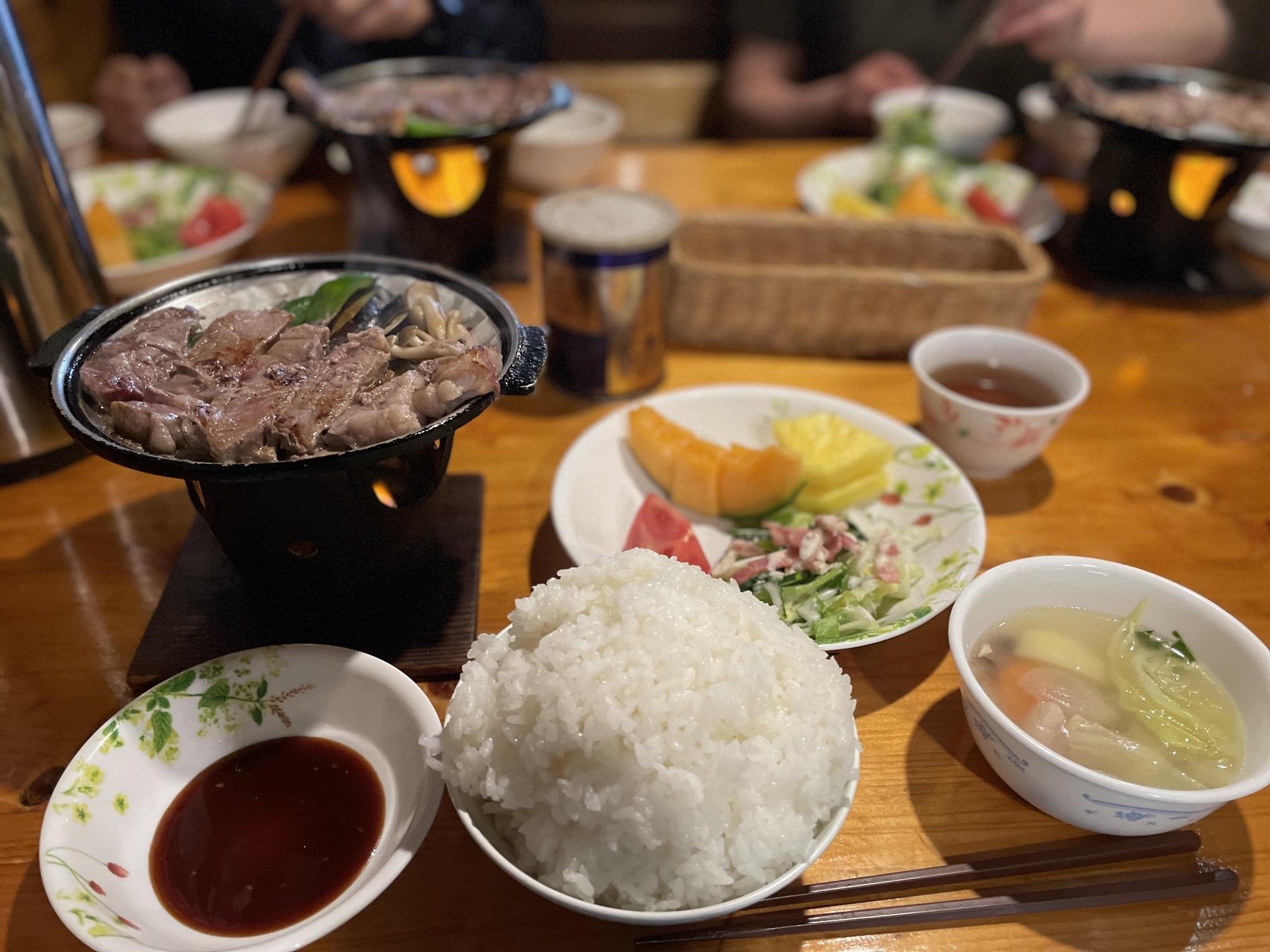 赤岳鉱泉 名物ステーキ 赤岳盛り 夕食