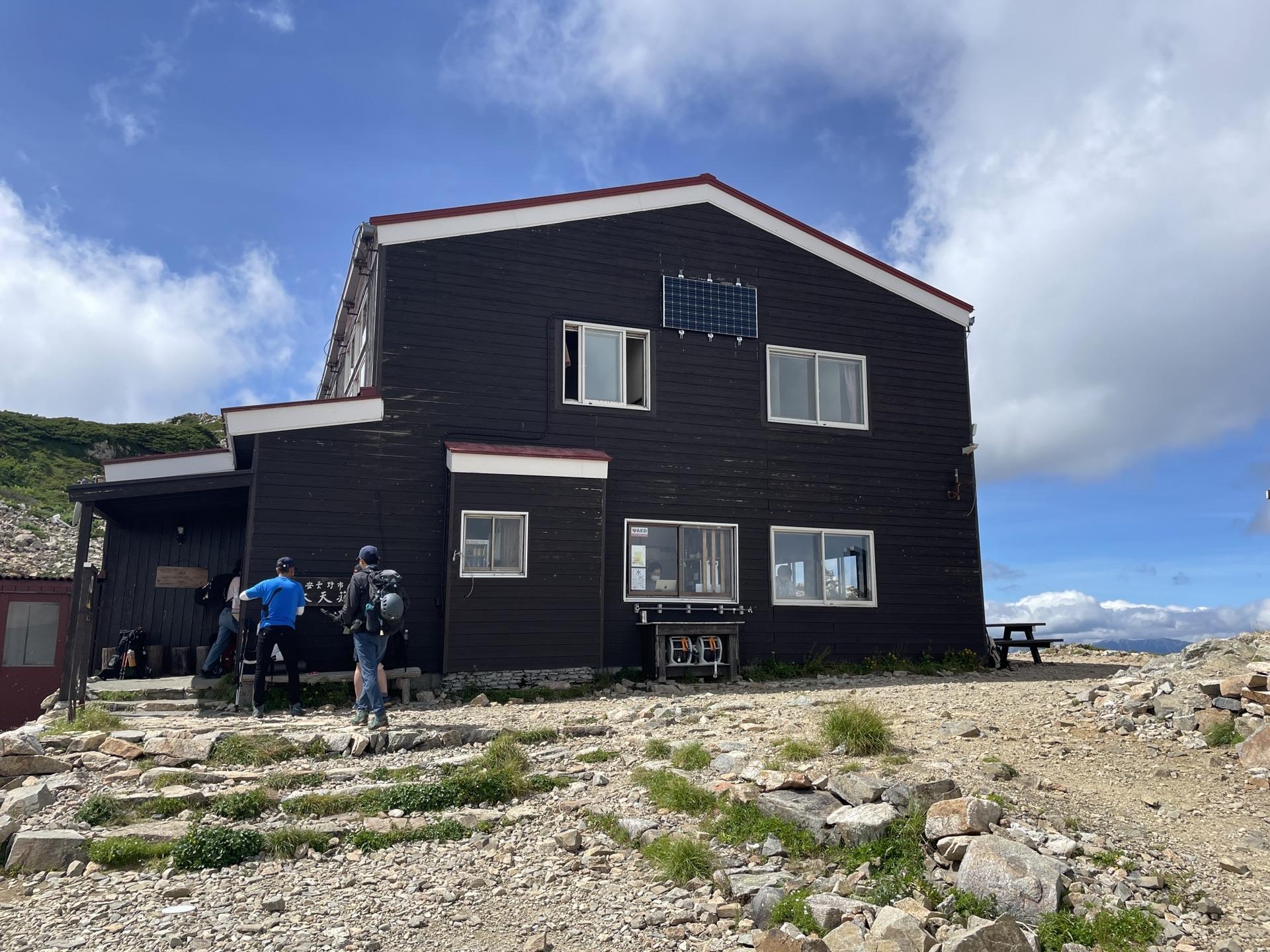 表銀座 大天荘 初日のお宿、大天荘。槍ヶ岳の眺めが自慢の山小屋です。
