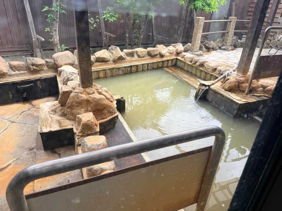かじか庵 露天風呂 長湯温泉 炭酸泉 源泉掛け流し