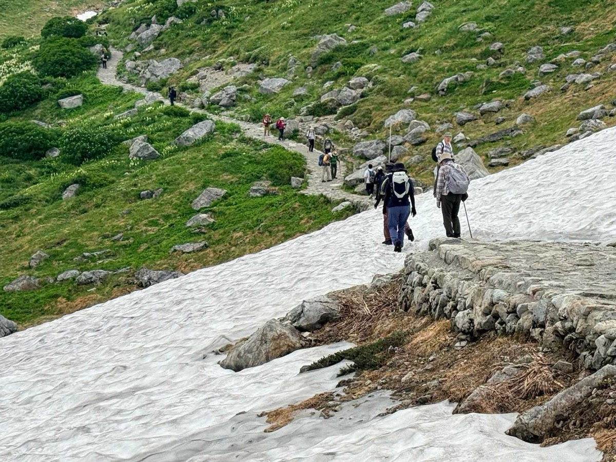 立山 雄山 室堂 一ノ越登山道 二つ目の雪渓 2026年7月24日撮影