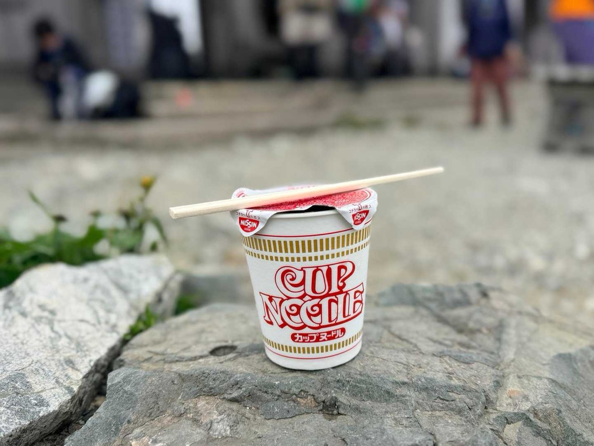 立山 雄山 雄山 山頂でカップラーメンを待つ 2026年7月24日撮影