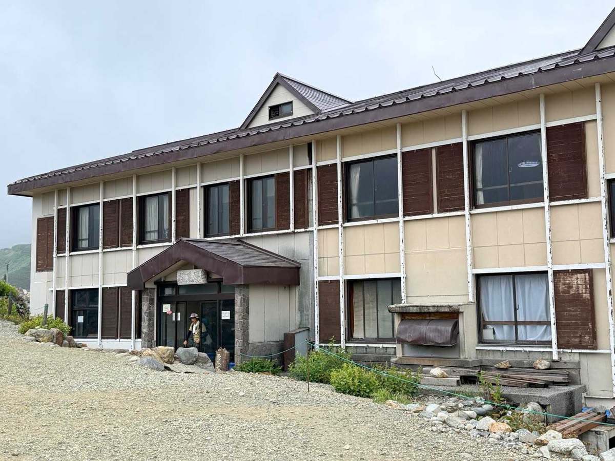 室堂 雷鳥荘 雷鳥荘の建物 2026年7月25日09:31