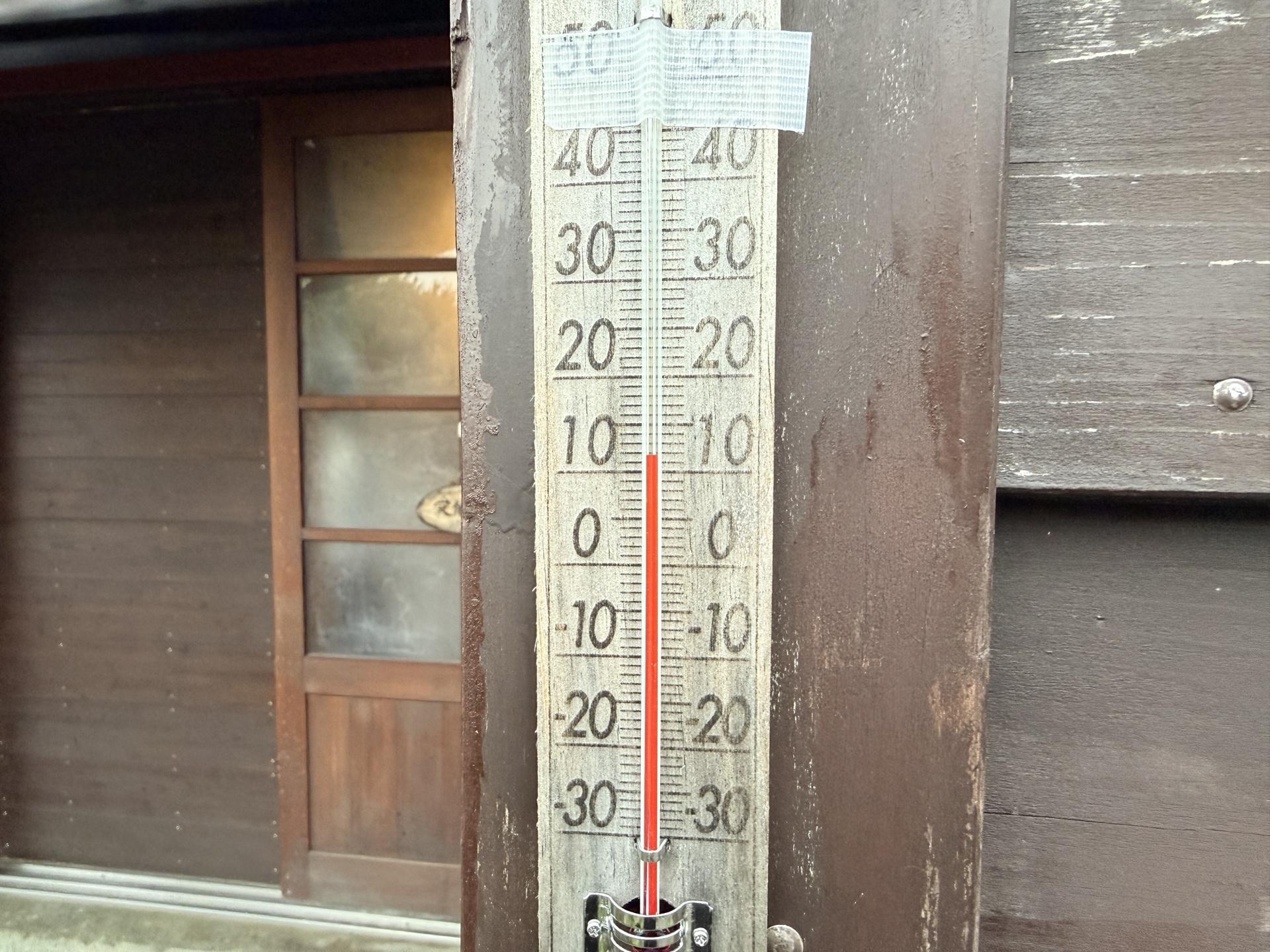 外気温は12℃
