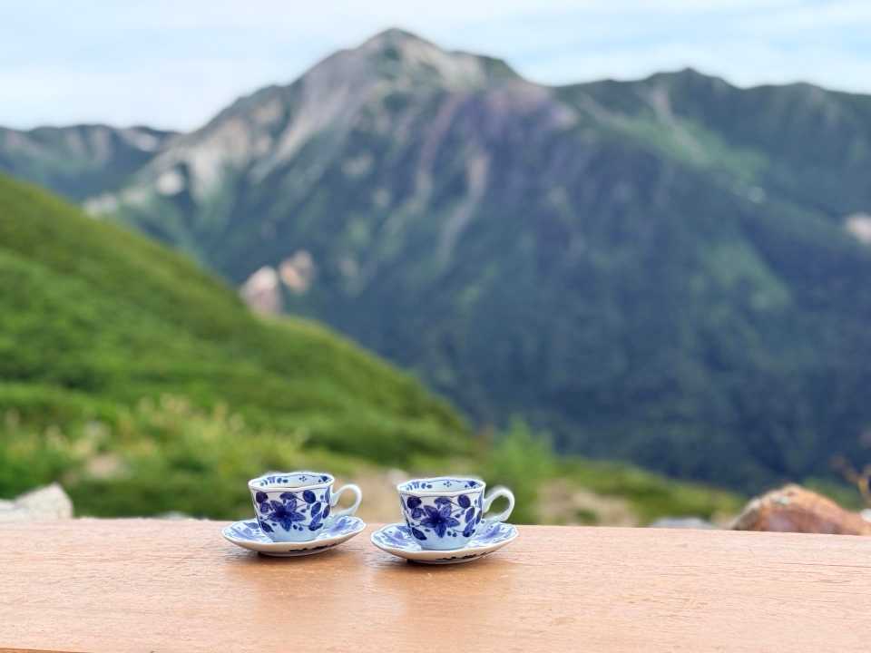 鷲羽岳を見ながらの一杯