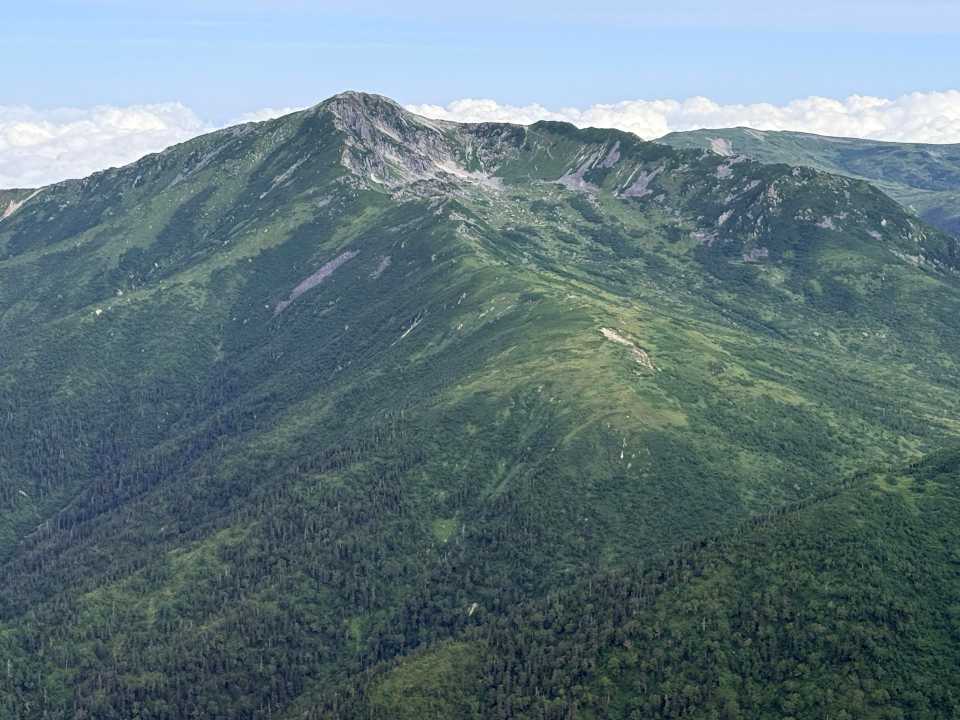 カールが美しい黒部五郎岳