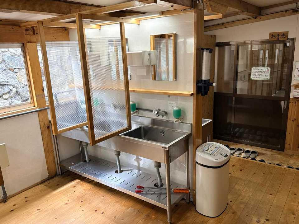 洗面所の水は飲めます