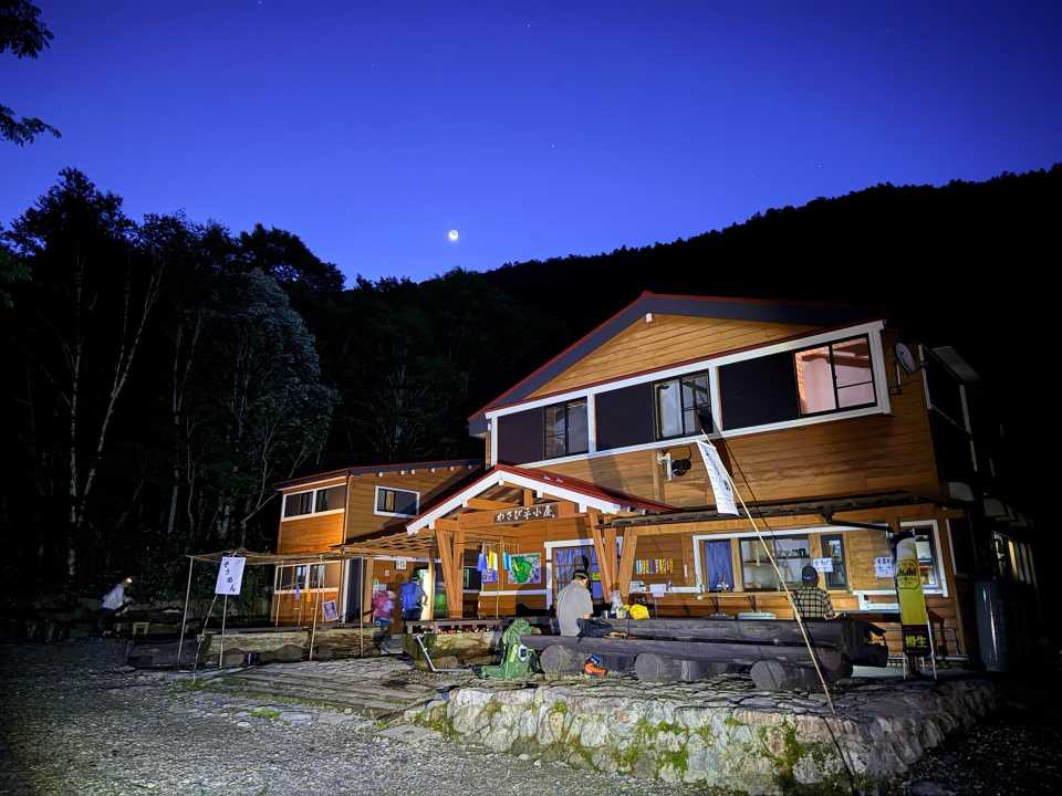 わさび平小屋で朝ごはん