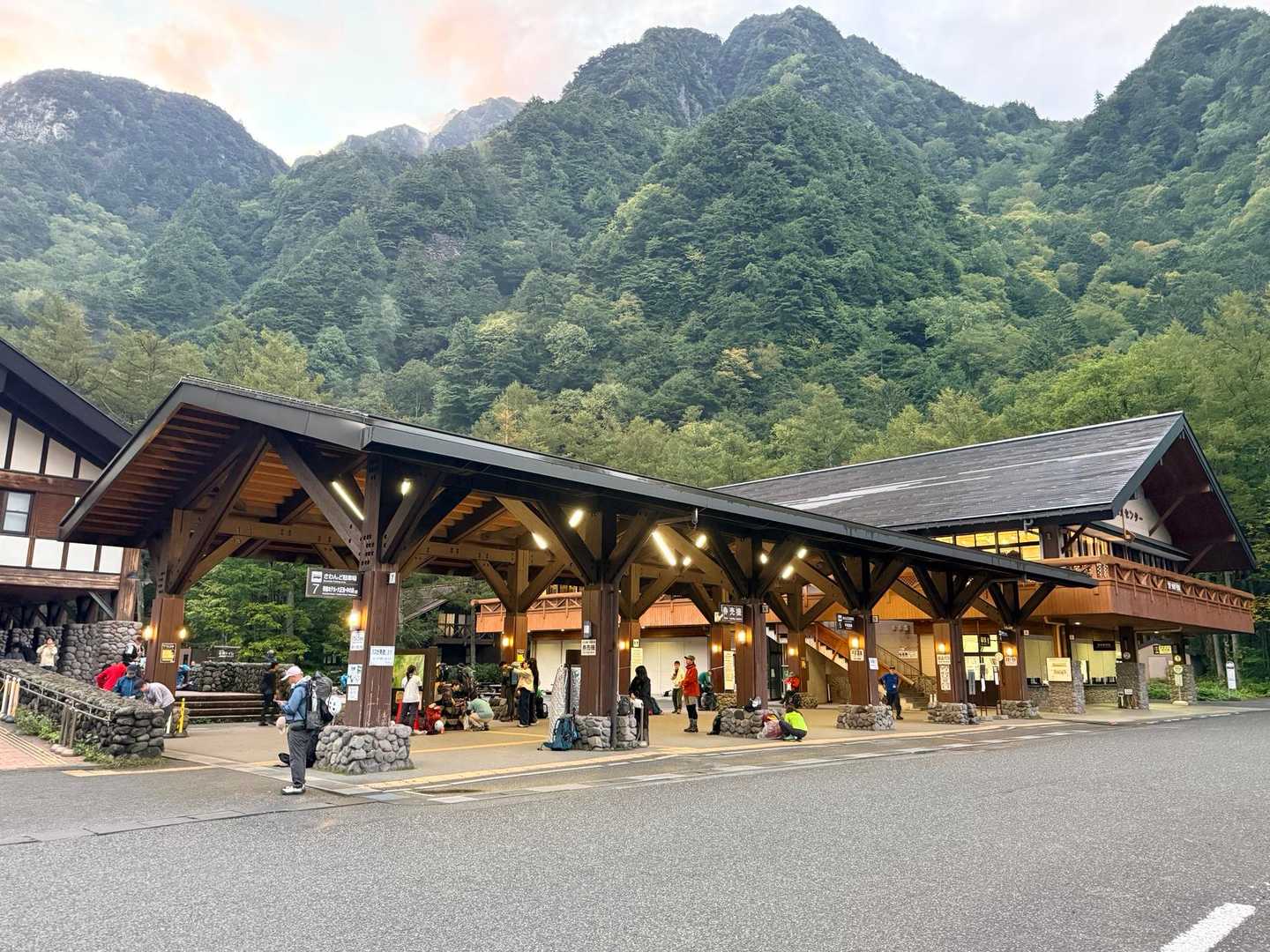 上高地バスターミナル。今回の槍ヶ岳山行で撮影
