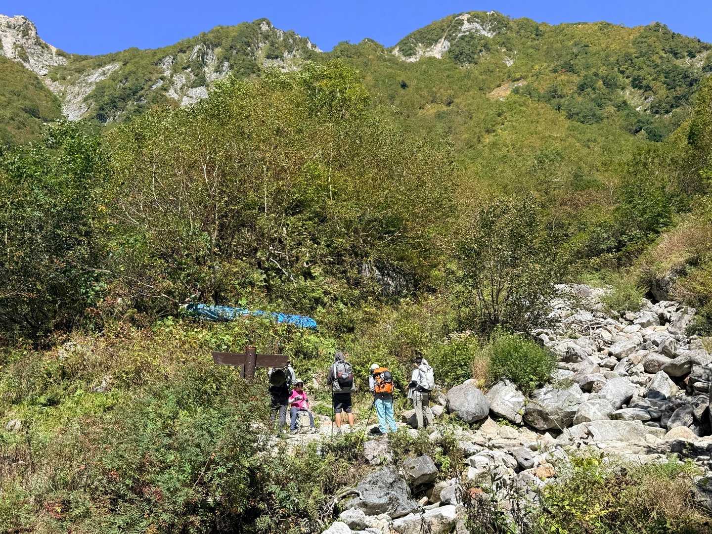 槍ヶ岳への山行で撮影した大曲付近の登山道