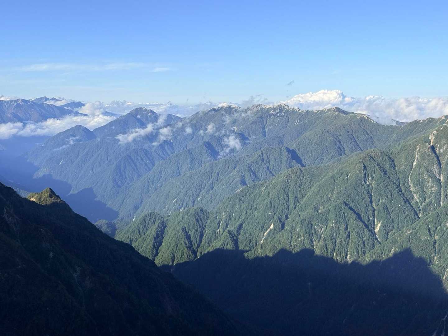 ヒュッテ大槍から望む燕岳