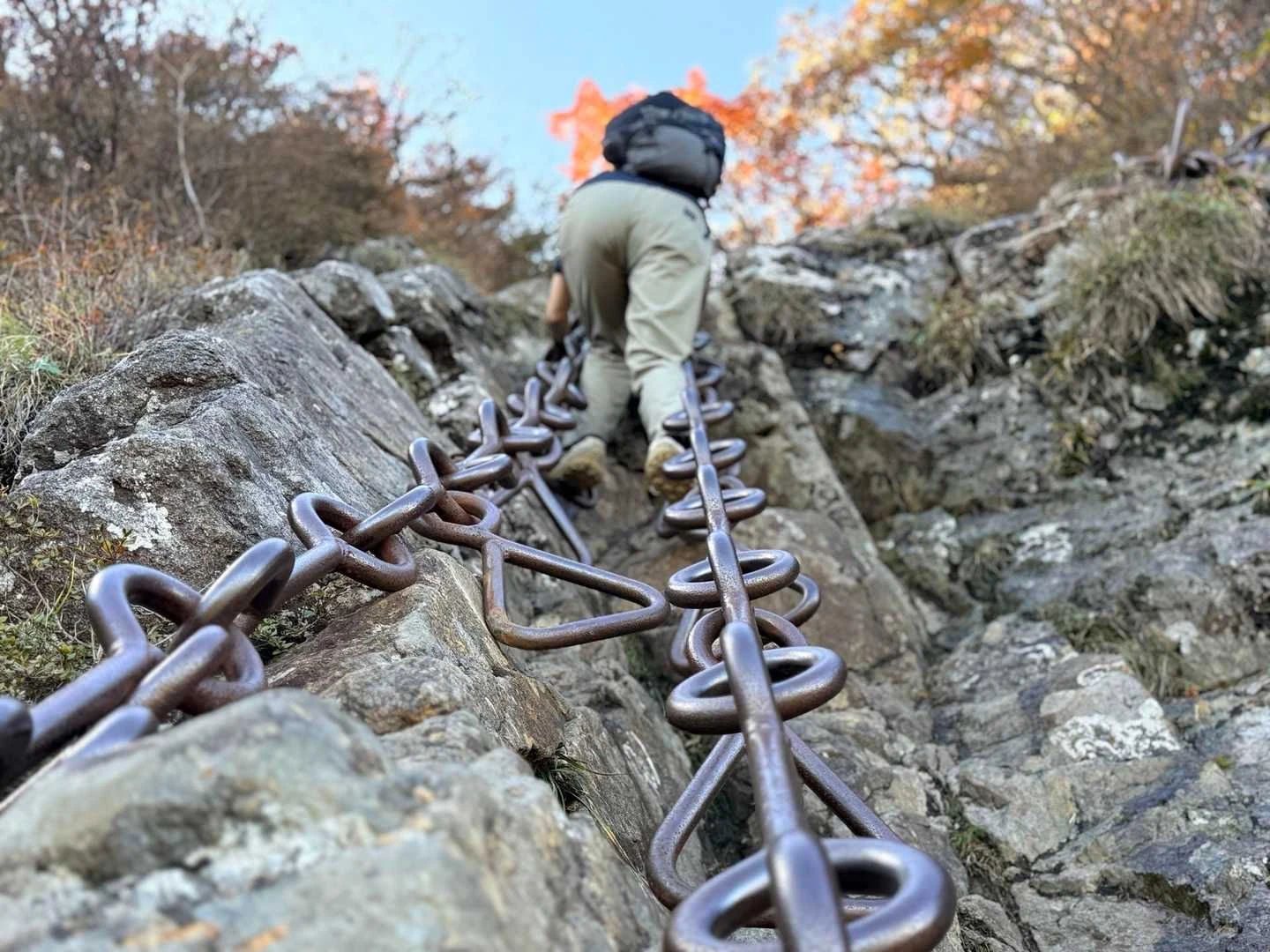 石鎚山・成就社ルート｜鎖を使って山頂を目指す
