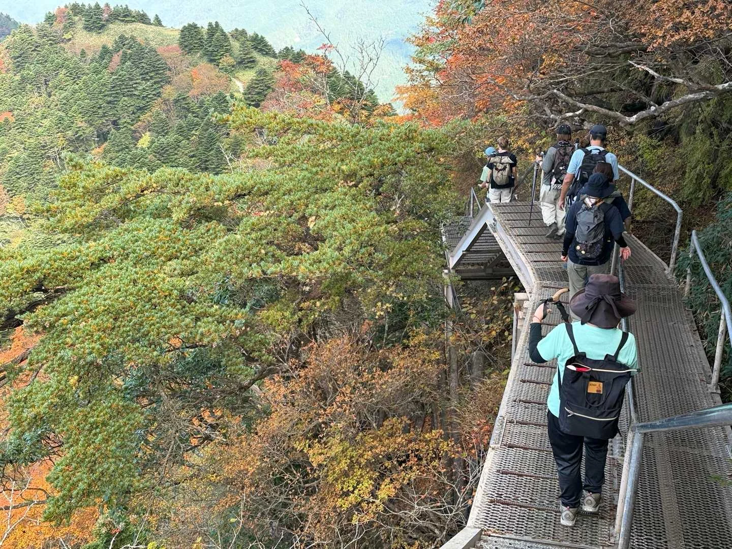 石鎚山・成就社ルート｜段差の続く迂回路