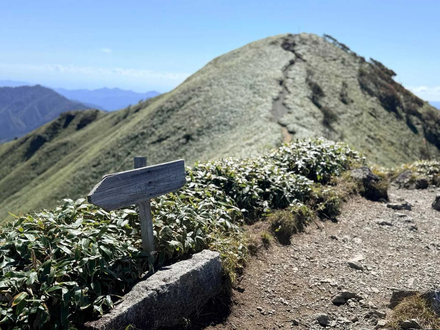 徳島県の剣山・次郎笈登山|山頂手前の分岐
